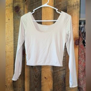 NWOT almere SOFT crop